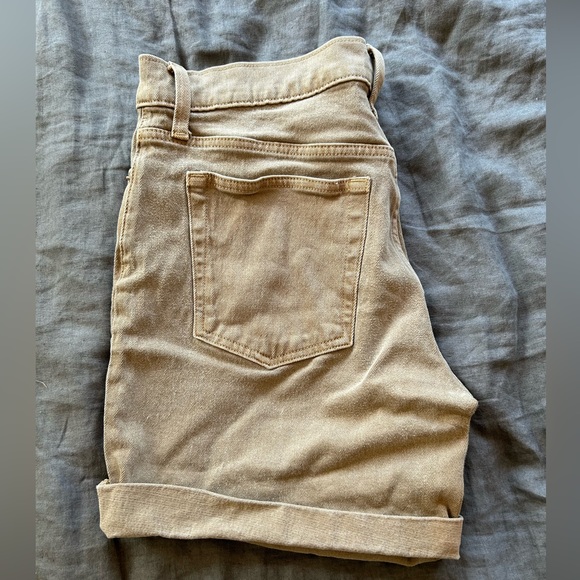 Gap Chino/Jean shorts - Picture 2 of 3